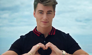 Алексей Воробьев: C 8 марта! Алексей Воробьев: C 8 марта!